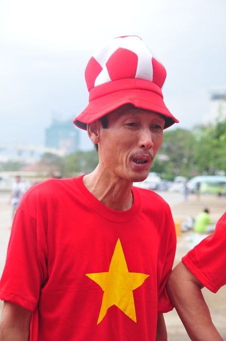 Hàng triệu người hâm mộ nước nhà đặt niềm tin rất lớn vào thầy trò HLV Phan Thanh Hùng tại giải lần này.